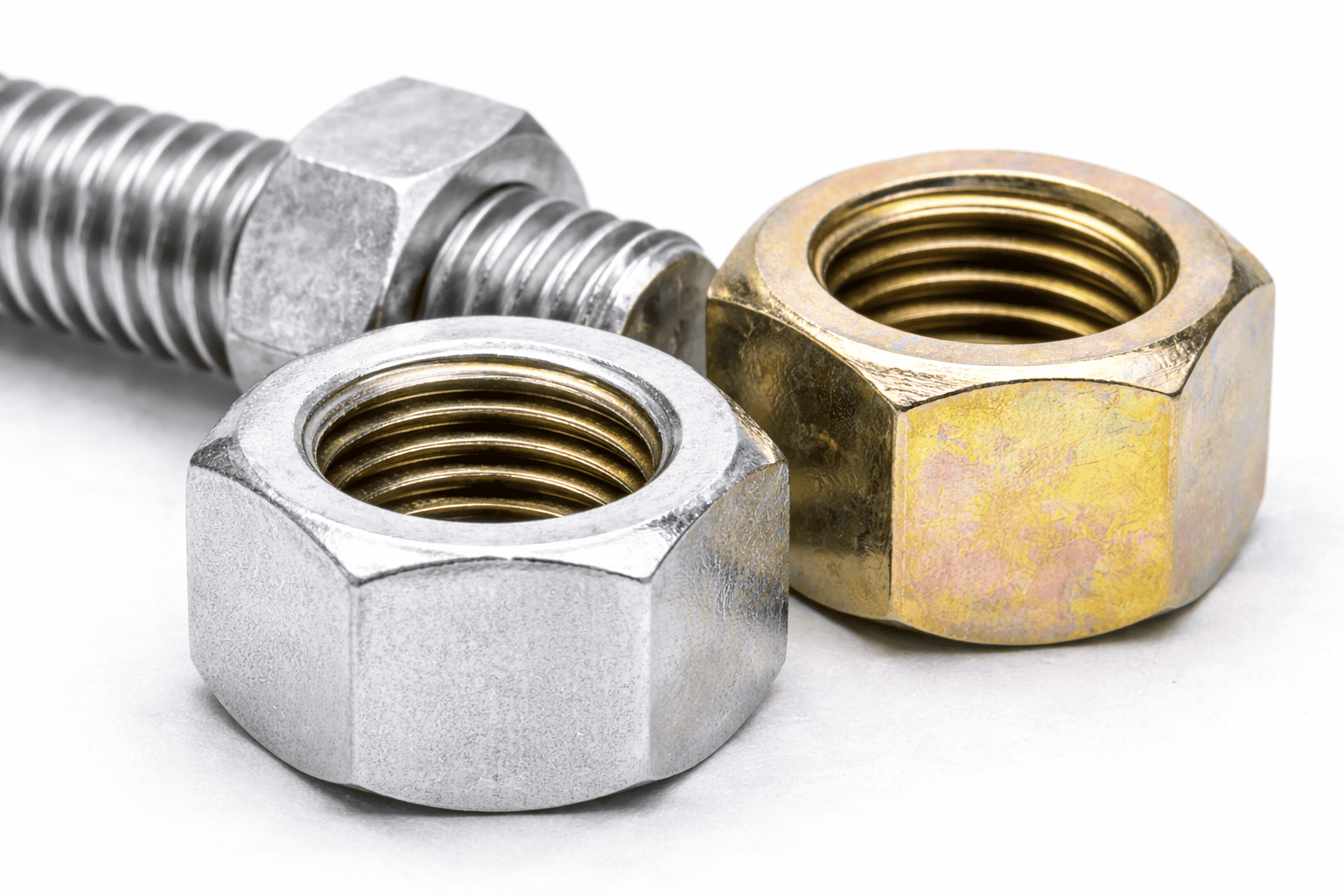 Покрытия гаек: цинк (белый/жёлтый), горячий цинк, цинк-ламель — что выбрать фото 3